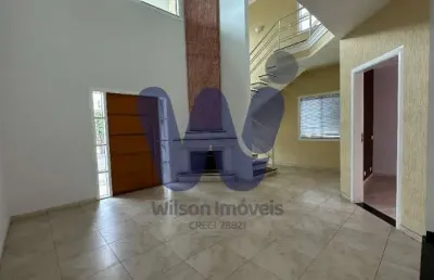 Casa de luxo em condomínio: 4 quartos, 1 suíte, 2 salas, 4 banheiros, 4 vagas, 256m² em pindamonhangaba-sp!