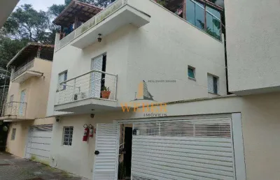 Sobrado 140m² cond. 3 dormitórios sendo 1 suíte e 2 vagas - pq. das cigarreiras