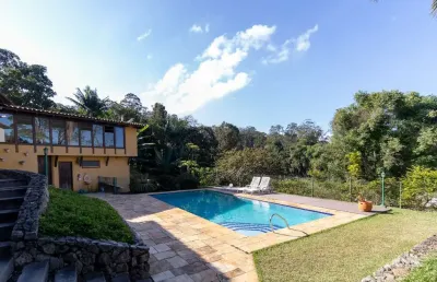 Sobrado para venda em guarapiranga com 5 quartos, sendo 3 suítes, 650m²
