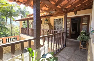 Aconchegante casa tipo para venda em barreiro com 5 quartos, sendo 3 suítes, 465m²
