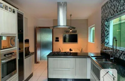 Casa com 3 quartos à venda na Rua Santa Bibiana, 346, Vila Sônia, São Paulo