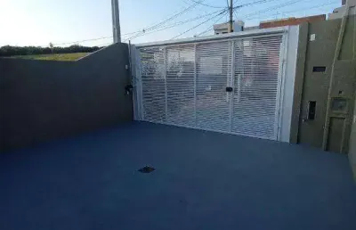 Vendo casa nova, 2 qts, sala, cozinha, banheiro e garagem p/ 2 carros. bairro horizonte azul itatiba/sp