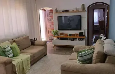 Casa com 4 quartos à venda na Rua Bárbara Heliodora, 578, Vila Romana, São Paulo