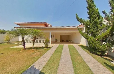 Segurança 24 hs, 4 dorm. piscina,churrasqueira, aquecimento solar....,