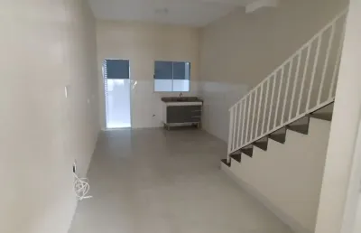 Ótima casa de 2 dormitórios com vaga de garagem coberta em barueri