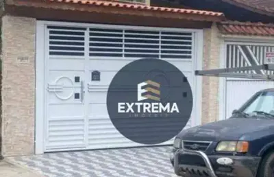 Casa com 3 quartos à venda na Rua Guaranis, 547, Tupi, Praia Grande