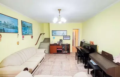 Sobrado com 3 quartos à venda, 159 m² por r$ 700.000 - condomínio maracanã - santo andré/sp