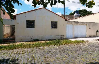 Casa com 2 quartos à venda no Martins, Uberlândia 