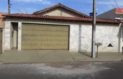 Casa com 4 quartos à venda no Taiaman, Uberlândia 