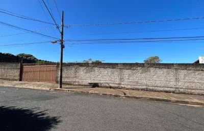 Ponto comercial à venda no Custódio Pereira, Uberlândia 