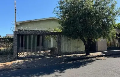 Casa com 4 quartos à venda no Brasil, Uberlândia 