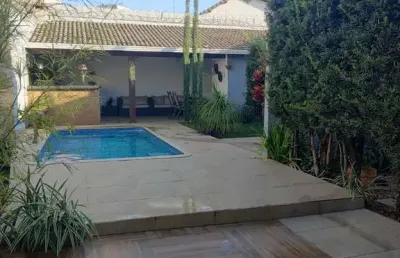Casa com 3 quartos à venda no Alto Umuarama, Uberlândia 