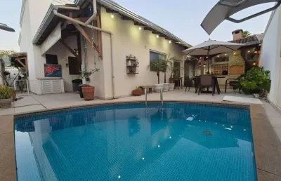 Casa com 3 quartos à venda no Jardim Inconfidência, Uberlândia 