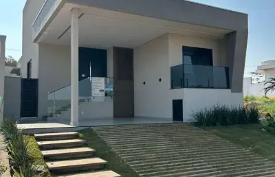 Casa com 3 quartos à venda no Granja Marileusa, Uberlândia 