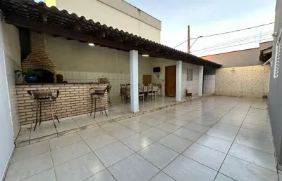 Casa com 3 quartos à venda no Alto Umuarama, Uberlândia 