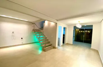Casa com 3 quartos à venda no Morada da Colina, Uberlândia 