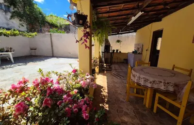 Casa com 2 quartos à venda no Santa Mônica, Uberlândia 