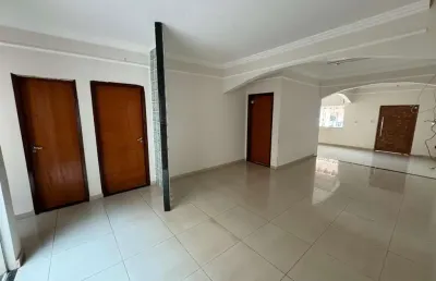 Casa com 3 quartos à venda no Tibery, Uberlândia 