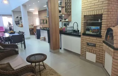 Casa com 4 quartos à venda no Santa Rosa, Uberlândia 