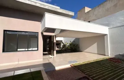 Casa com 3 quartos à venda no Jardim Karaíba, Uberlândia 