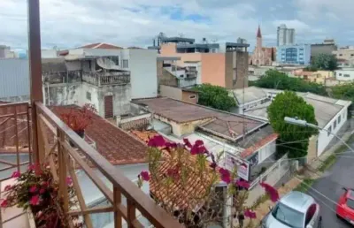 Sobrado com 2 dormitórios à venda, 320 m² por r$ 650.000,00 - centro - pouso alegre/mg