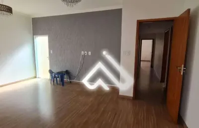 Casa com 3 dormitórios para alugar por r$ 4.500/mês - são carlos - pouso alegre/mg