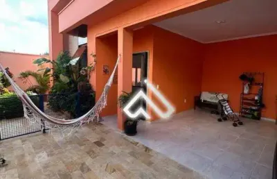 Casa com 3 dormitórios à venda, 170 m² por r$ 1.500.000,00 - buritis - pouso alegre/mg