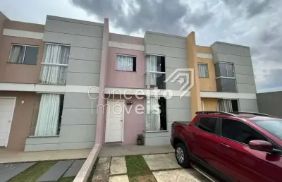 Casa com 3 quartos à venda na Rua Sílvia Machado de Souza, 144, Estrela, Ponta Grossa
