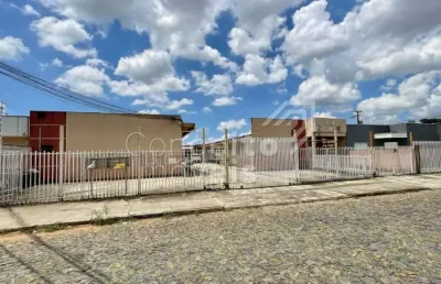Kitnet / Stúdio para alugar na Rua Xavier de Souza, 152, Uvaranas, Ponta Grossa