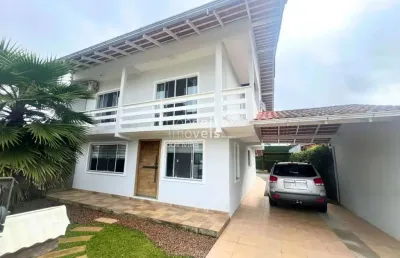 Casa com 3 quartos à venda na Vila Nova, Joinville 