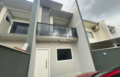 Casa com 2 quartos para alugar na Vila Nova, Joinville 