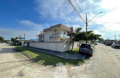 Casa com 3 quartos à venda na Rua C, Praia Grande, Matinhos