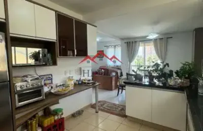 Casa triplex a venda e locação  condomínio reservatto engordadouro em jundiaí sp.