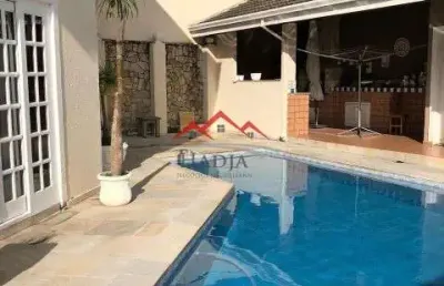 Casa com 3 quartos à venda na Avenida Ignez Zonaro Fabricio, 37, Jardim das Samambaias, Jundiaí