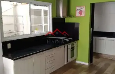 Casa triplex a venda no condomínio reservatto engordadouro em jundiaí sp.