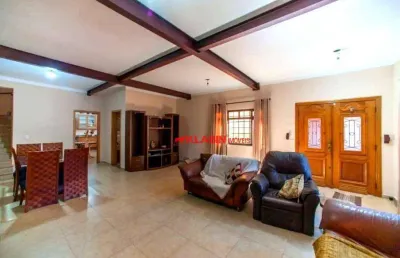 Vila monumento: sobrado - 400m² - 5 dormitórios (3 suítes) - piscina - vagas para 3 carros.