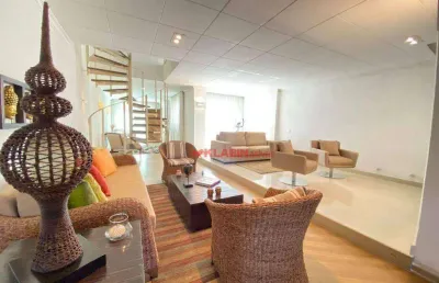 Sobrado mobiliado de 3 quartos com 2 vagas de garagem em excelente localização na aclimação ao lado do parque - 215m² - r$ 1.580.000,00