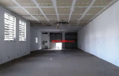 Barracão / Galpão / Depósito com 3 salas para alugar na Rua Jorge Duprat Figueiredo, Vila Santa Catarina, São Paulo