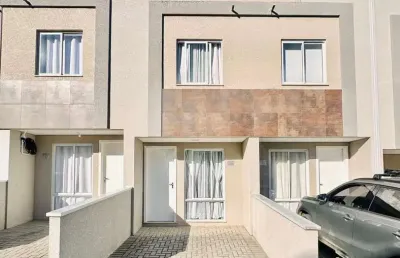 Casa com 2 quartos à venda na Rua Fernando de Noronha, 2940, Santa Cândida, Curitiba