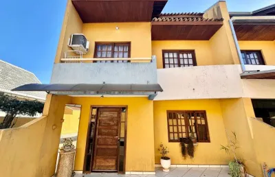 Casa em condomínio fechado com 2 quartos à venda na Rua Santo Bozzi, 368, Xaxim, Curitiba
