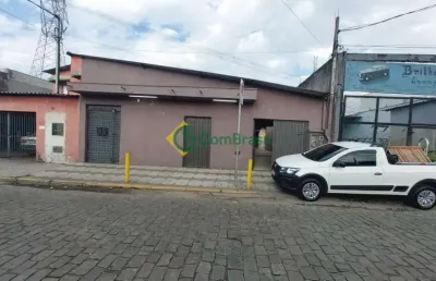 Aluga casa térrea com edícula e ponto comercial em jundiapeba mogi das cruzes sp