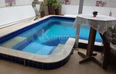 Casa à venda em penha com 4 dormitórios sendo 2 suítes, mobiliada a 30m do mar