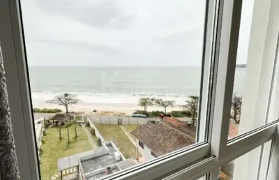 Cobertura de luxo pé na areia em penha com piscina privativa