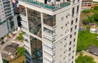 Apartamento com 3 suítes finamente mobiliado a 70m do mar em itapema