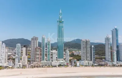 Apartamento andar alto no exclusivo one tower em balneário camboriú, frente mar com 4 suítes sendo 2 master com hidromassagem e 4 vagas de garagem..