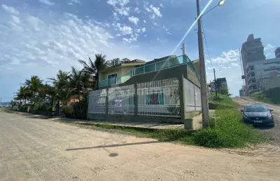 Casa frente mar com 6 dormitórios a venda em piçarras
