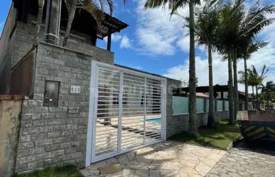Casa com 10 quartos a venda em penha, 6 suítes, 4 banheiros e 4 vagas de garagem!