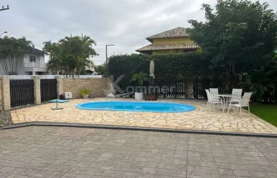 Casa à venda em penha-sc, bairro armação: 4 quartos, 4 suítes, 3 salas, 5 banheiros, 3 vagas, 320m².