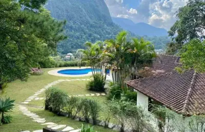Propriedade ampla à venda na cidade de teresópolis rj