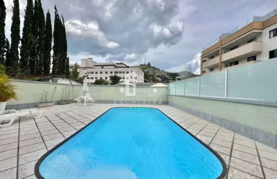 Apartamento à venda em teresópolis-rj: 2 quartos, 1 suíte, 2 banheiros, vaga de garagem, 59m² próximo a todo comércio do centro da cidade.